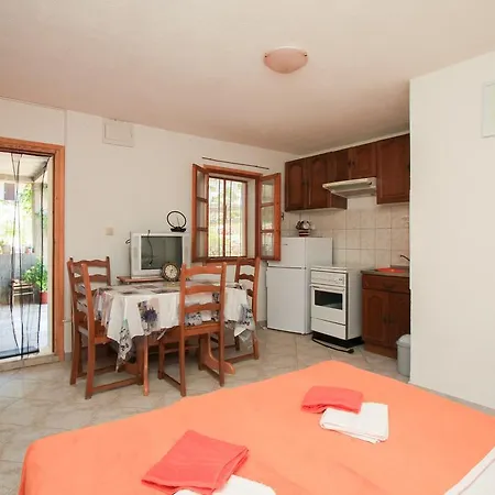 Robinson Braco Apartment Bogomolje Exterior photo